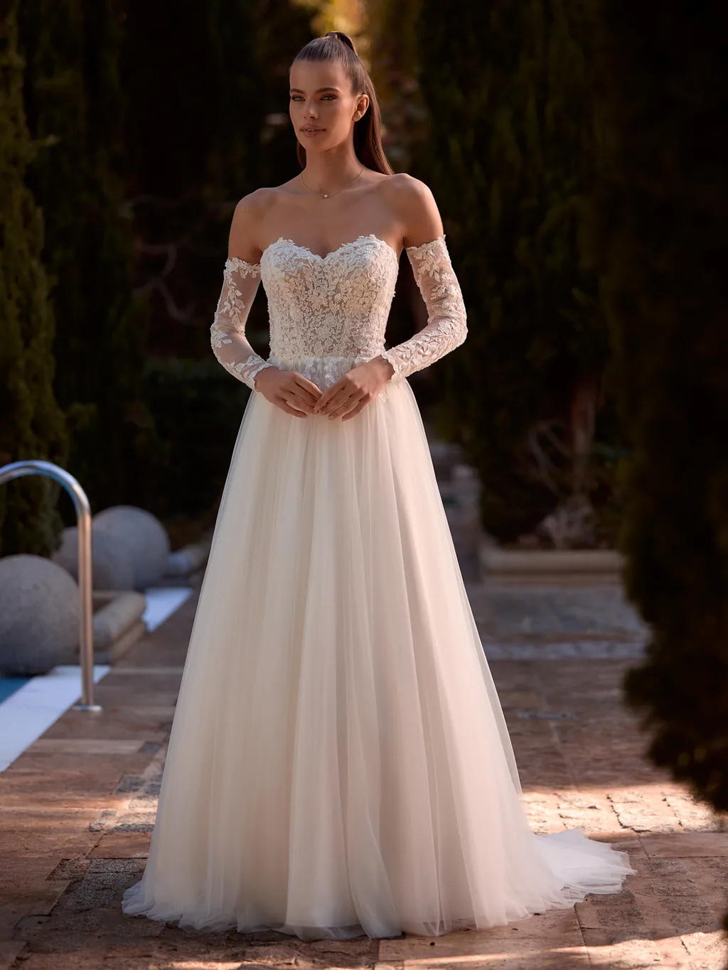 Bianco Evento 2027 Brautkleid Arwena, Ansicht 1