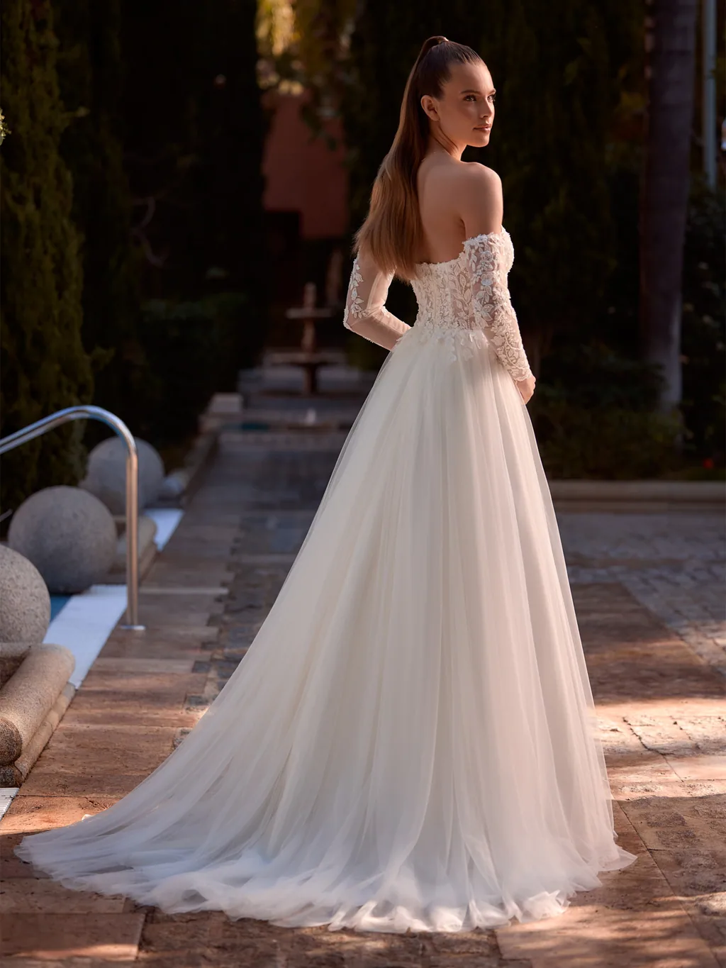 Bianco Evento 2027 Brautkleid Arwena, Ansicht 2