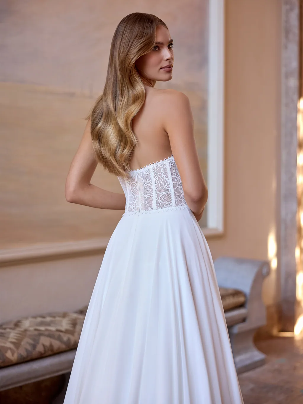 Bianco Evento 2027 Brautkleid Jessie, Ansicht 4