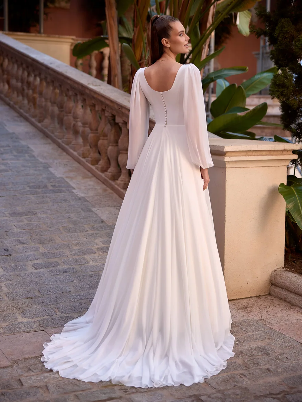 Bianco Evento 2027 Brautkleid Odella, Ansicht 2
