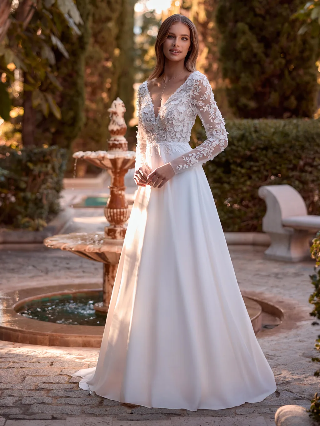 Bianco Evento 2027 Brautkleid Rosalinda, Ansicht 1