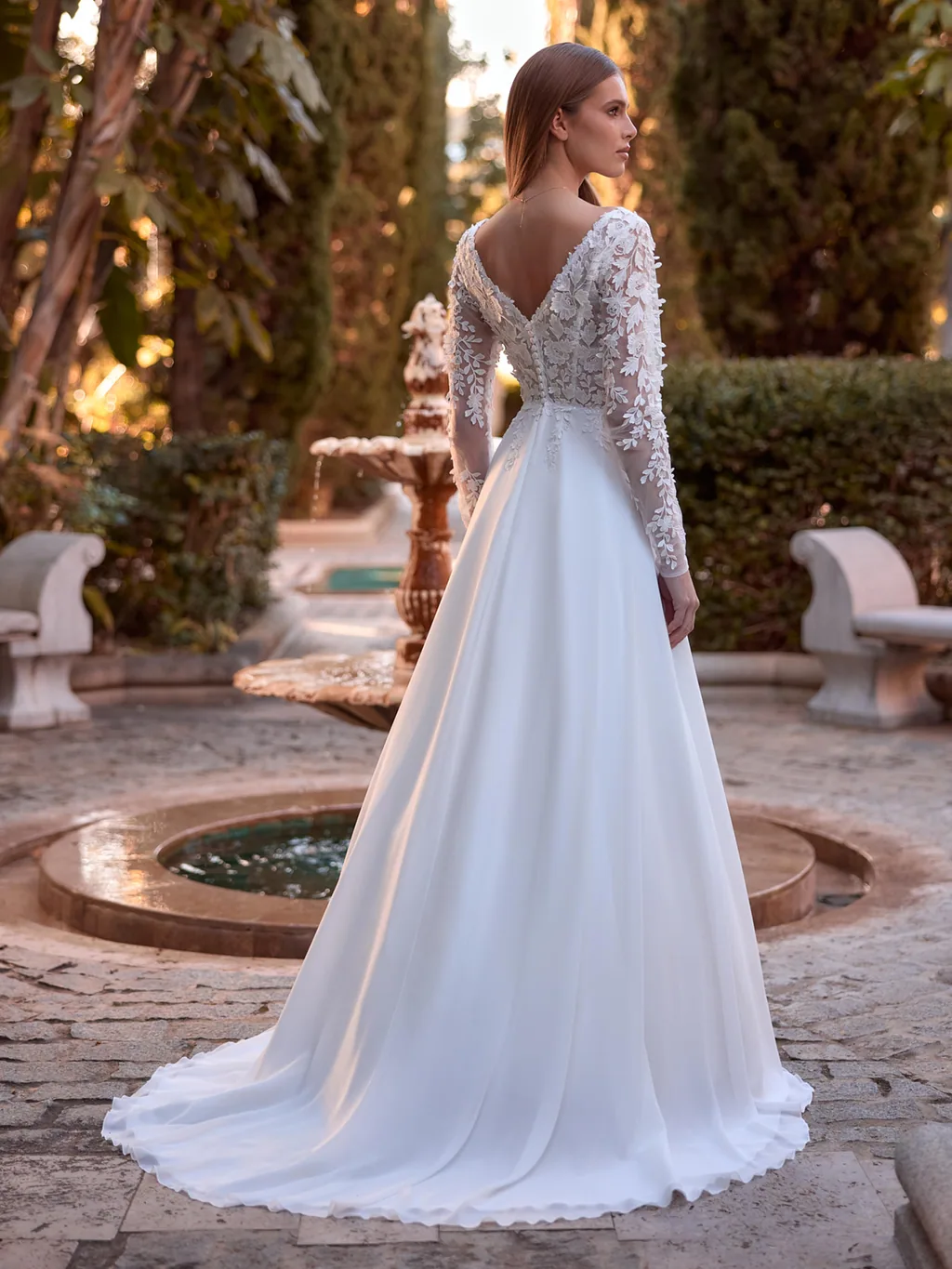 Bianco Evento 2027 Brautkleid Rosalinda, Ansicht 2