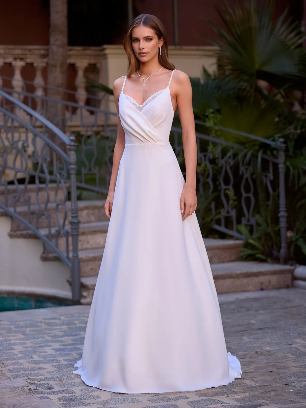 Bianco Evento 2027 Brautkleid Roxana, Ansicht 1