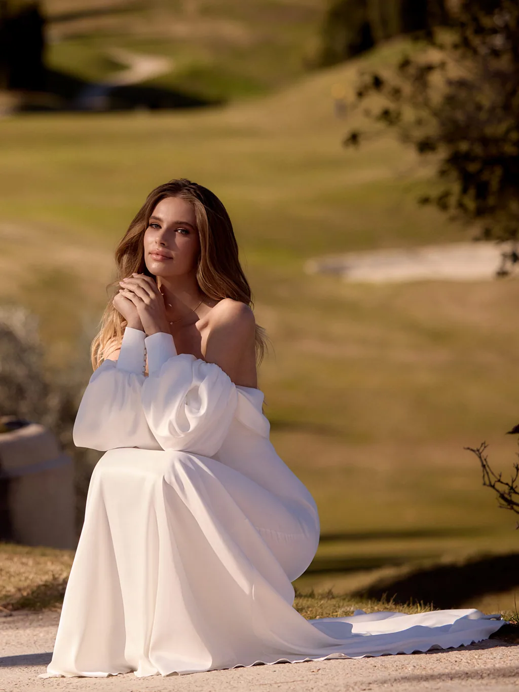 Bianco Evento Dress Campaign 2027 Kampagnenbild zu Audrey Campaign