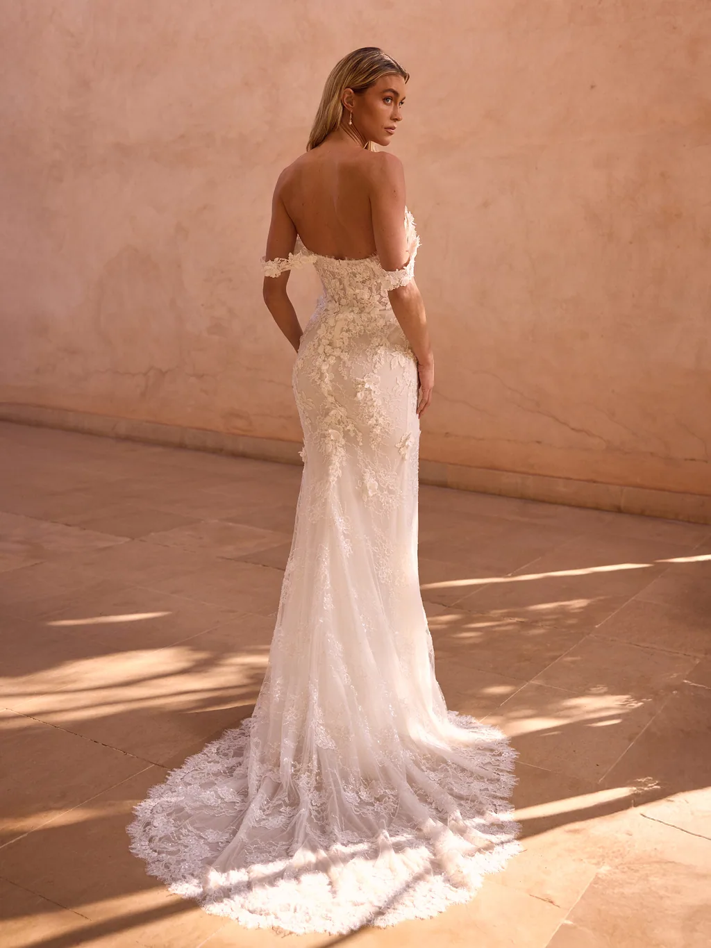 Limited Edition 2027 Brautkleid Anthea, Ansicht 2