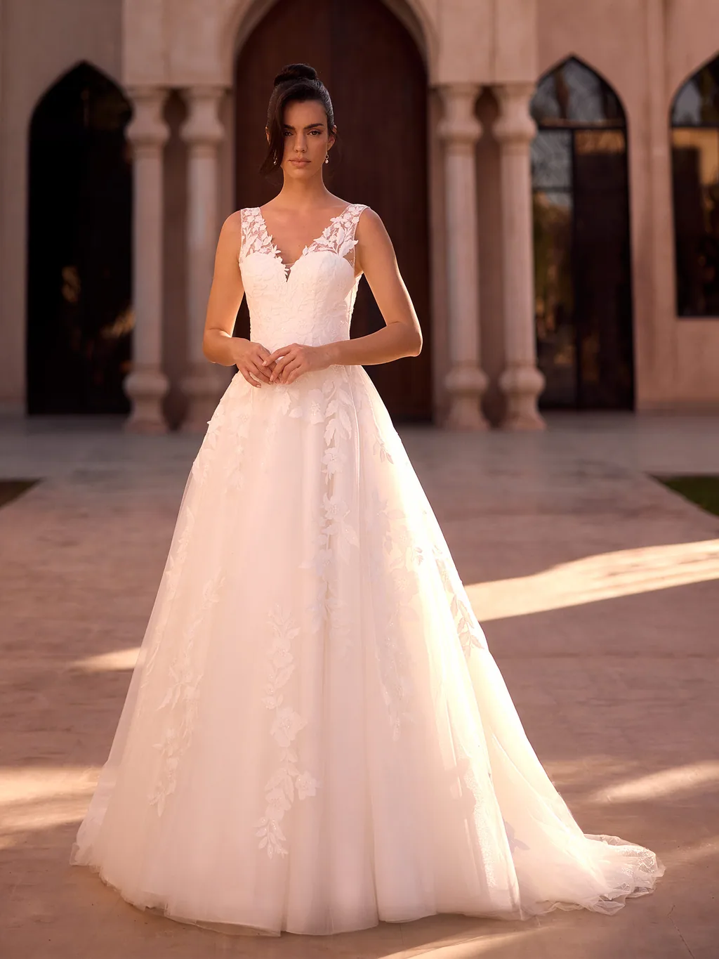 Limited Edition 2027 Brautkleid Ellen, Ansicht 1