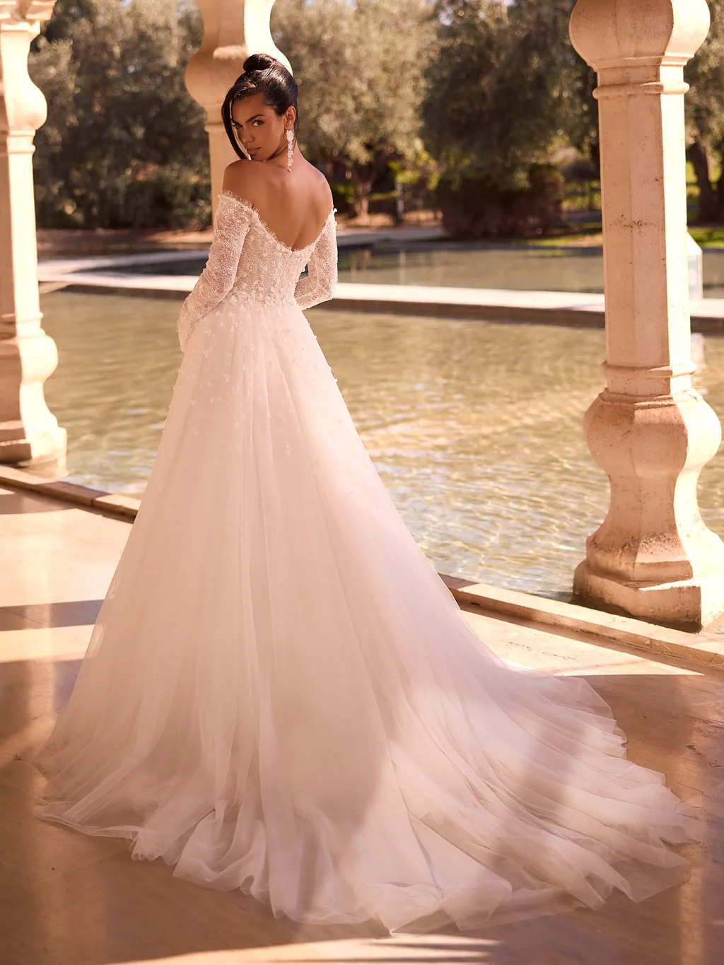 Limited Edition 2027 Brautkleid Eterna, Ansicht 2