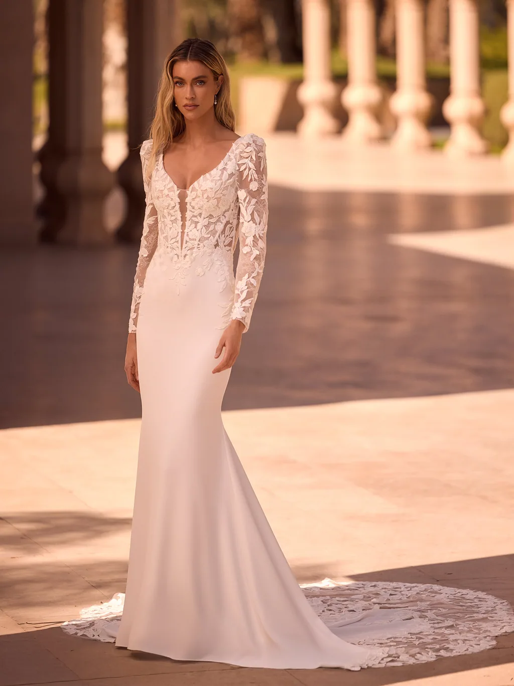 Limited Edition 2027 Brautkleid Evangelina, Ansicht 1