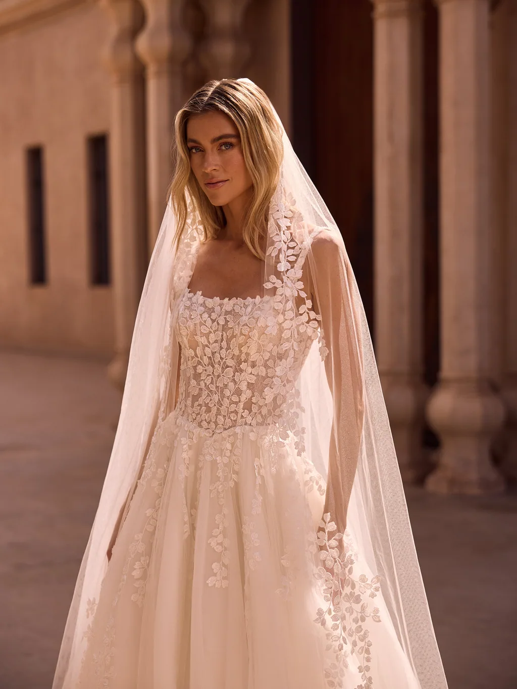 Limited Edition 2027 Brautkleid Manon, Ansicht 5