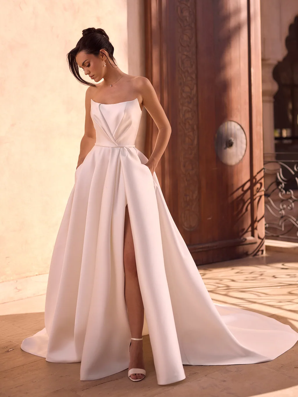 Limited Edition 2027 Brautkleid Nessa, Ansicht 1