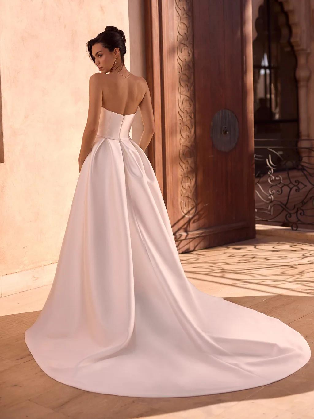 Limited Edition 2027 Brautkleid Nessa, Ansicht 2