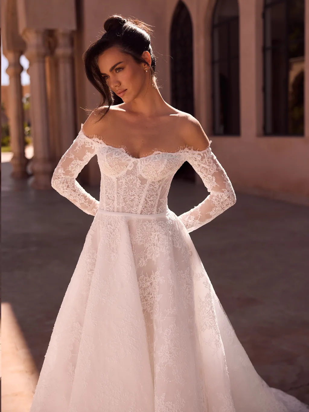 Limited Edition 2027 Brautkleid Petra, Ansicht 3