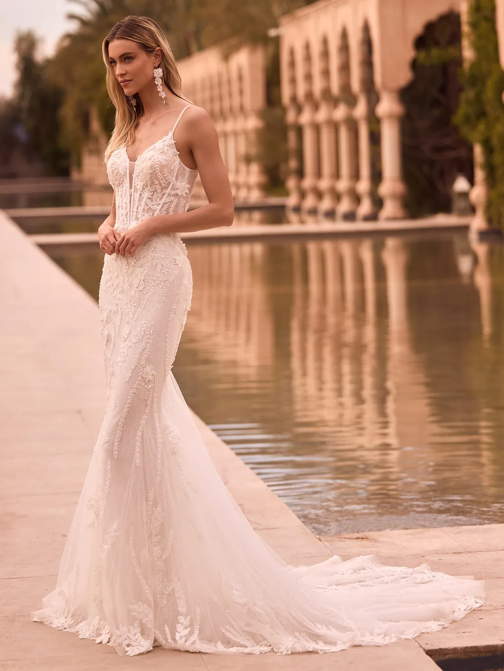 Limited Edition 2027 Brautkleid Sandara, Ansicht 1