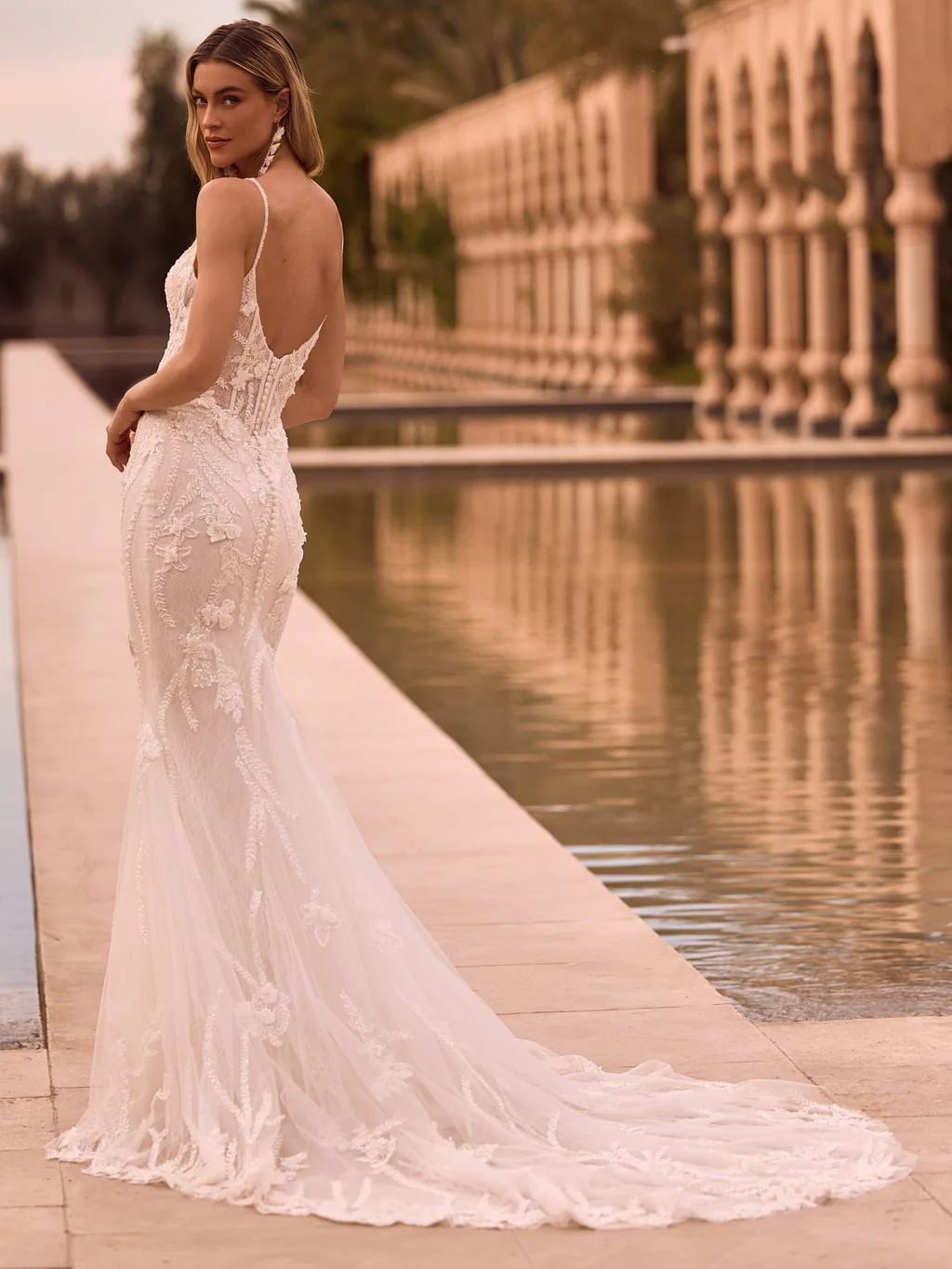 Limited Edition 2027 Brautkleid Sandara, Ansicht 2