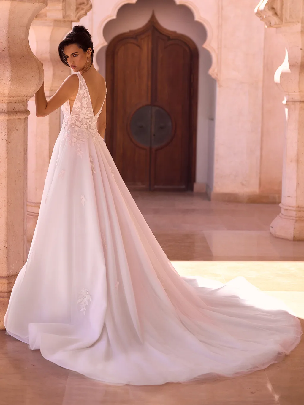 Limited Edition 2027 Brautkleid Tabitha, Ansicht 2