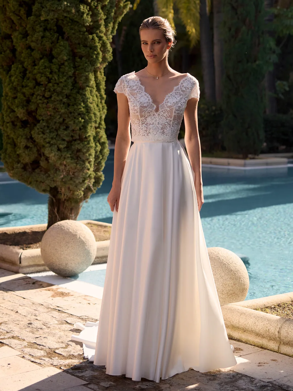 Bianco Evento Separates 2027 E550 Darla für Mix and Match Brautlooks, Ansicht 1