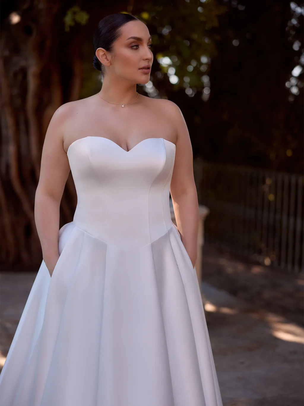 Bianco Evento Plus Size 2027 Brautkleid Edina, Ansicht 1