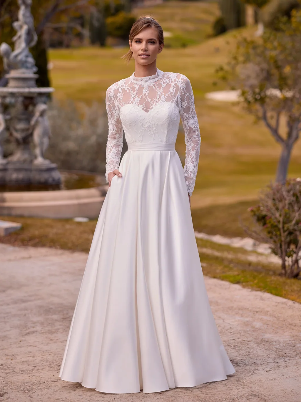 Bianco Evento Skirts and Pants 2027 Darla für Mix and Match Brautlooks, Ansicht 1