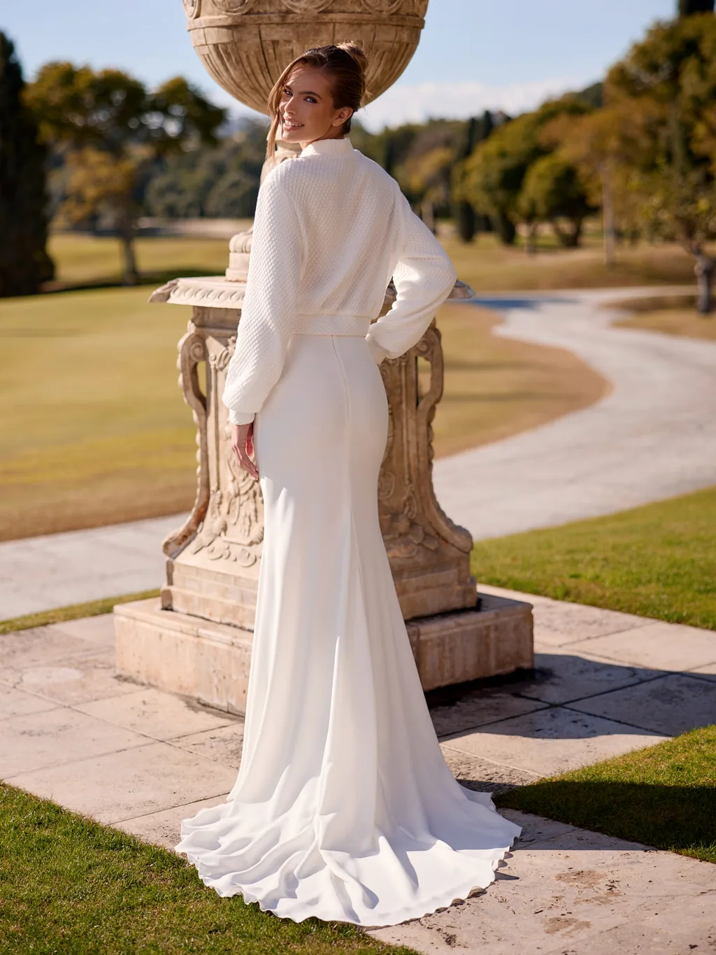 Bianco Evento Skirts and Pants 2027 Mizuri für Mix and Match Brautlooks, Ansicht 2