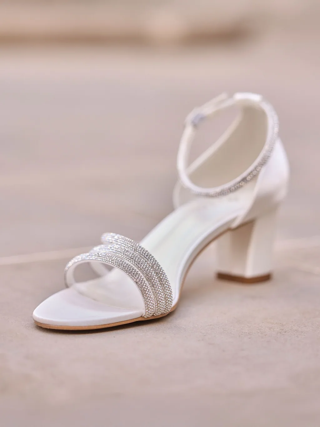 AVALIA Bridal Shoes Juzu Accessoire für Brautlooks, Ansicht 2