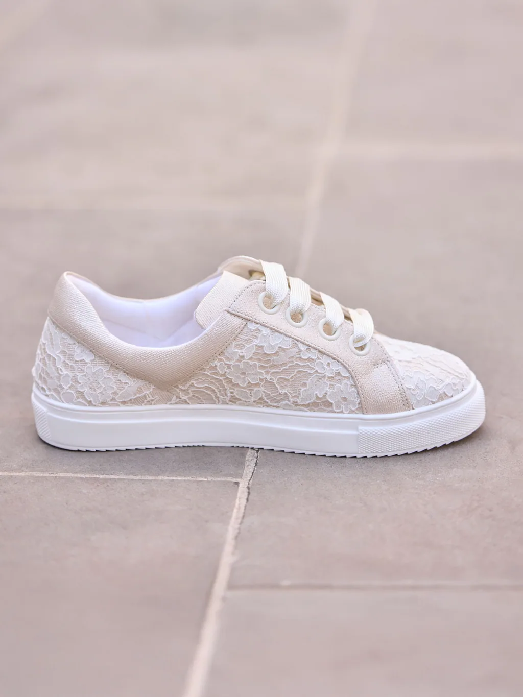 AVALIA Bridal Shoes Pako Accessoire für Brautlooks, Ansicht 2