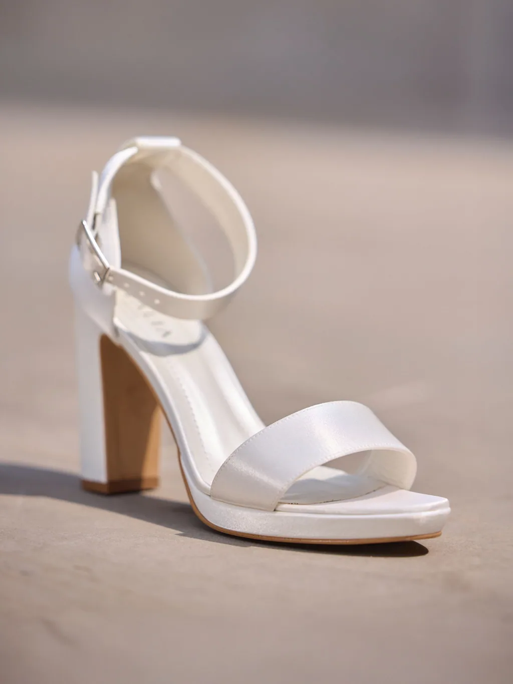 AVALIA Bridal Shoes Salma Accessoire für Brautlooks, Ansicht 2